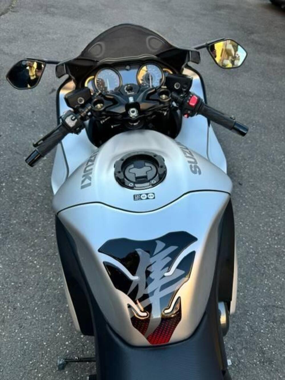 Suzuki GSX 1300 R Hayabusa (2021 - 24) (6)