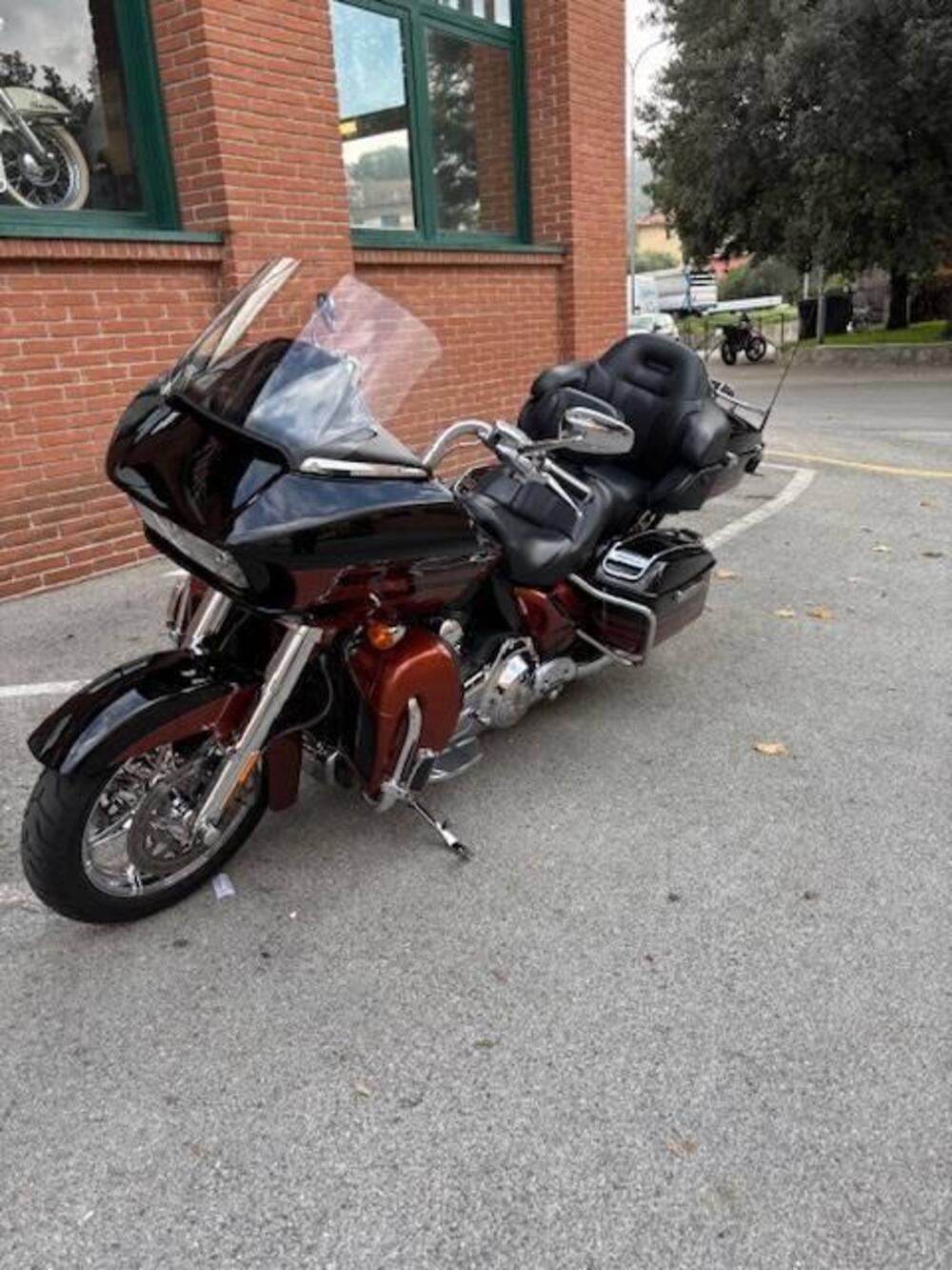 Harley-Davidson 1800 Road Glide Ultra (2014 - 16) - FLTRUSE (3)