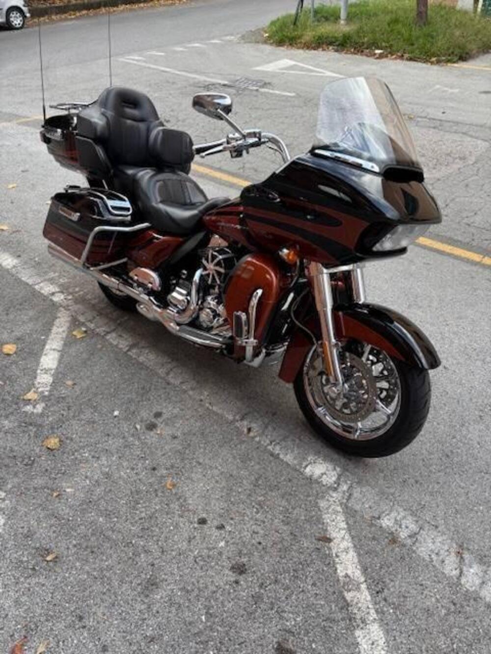 Harley-Davidson 1800 Road Glide Ultra (2014 - 16) - FLTRUSE (6)