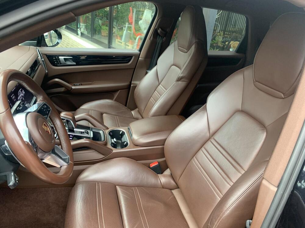 Porsche Cayenne usata a Milano (5)