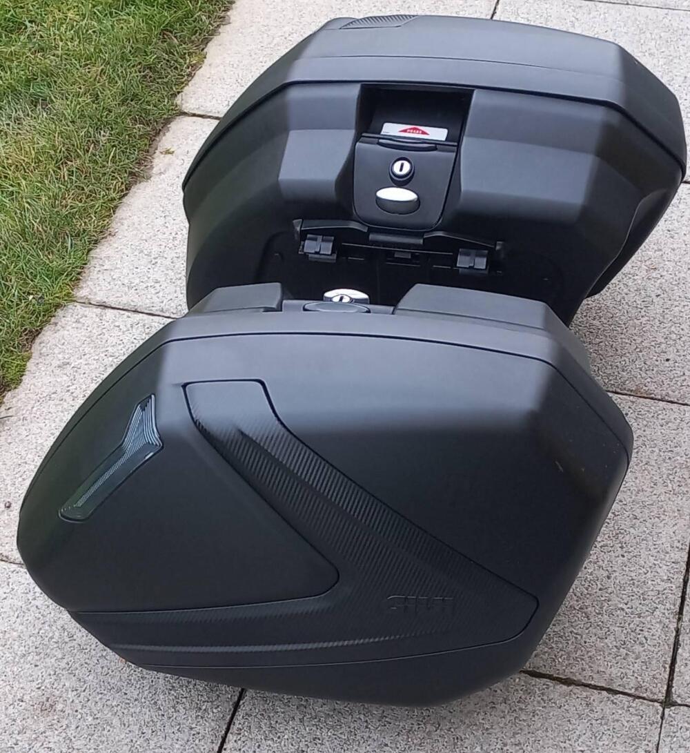 Suzuki V-Strom 650 (2021 - 25) (4)