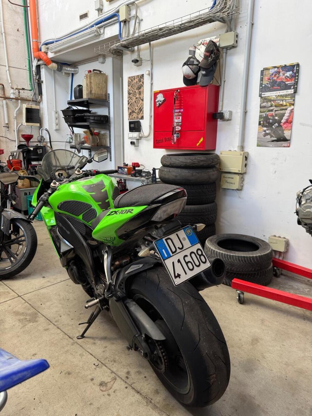 Kawasaki Ninja 1000 ZX-10R (2008 - 09) (2)