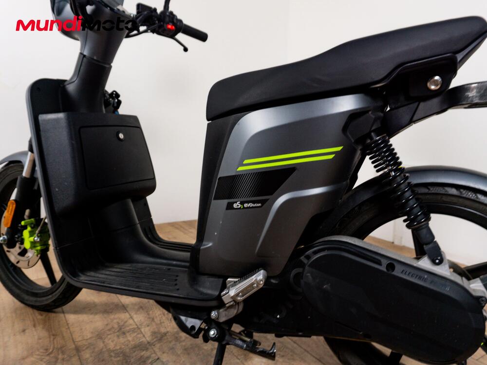 Askoll eS3 Evo 2.8 (2019 - 26) (9)