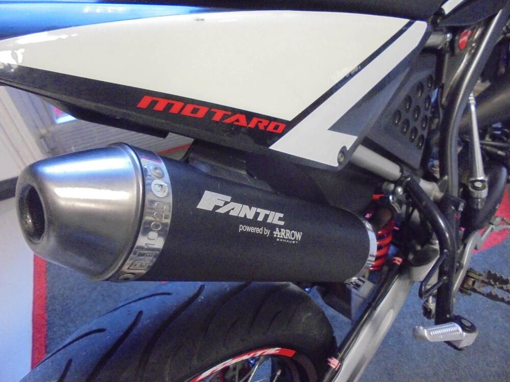 Fantic Motor Motard 50 Performance 2t (2020) (2)