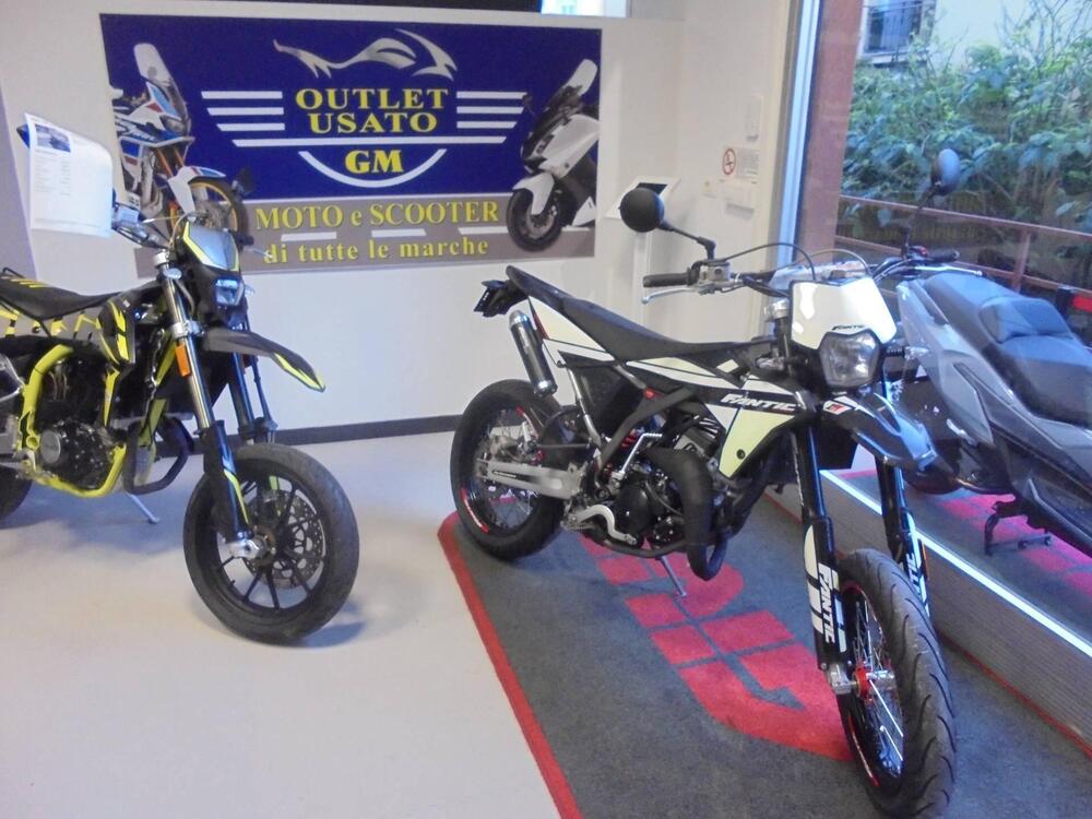 Fantic Motor Motard 50 Performance 2t (2020) (4)