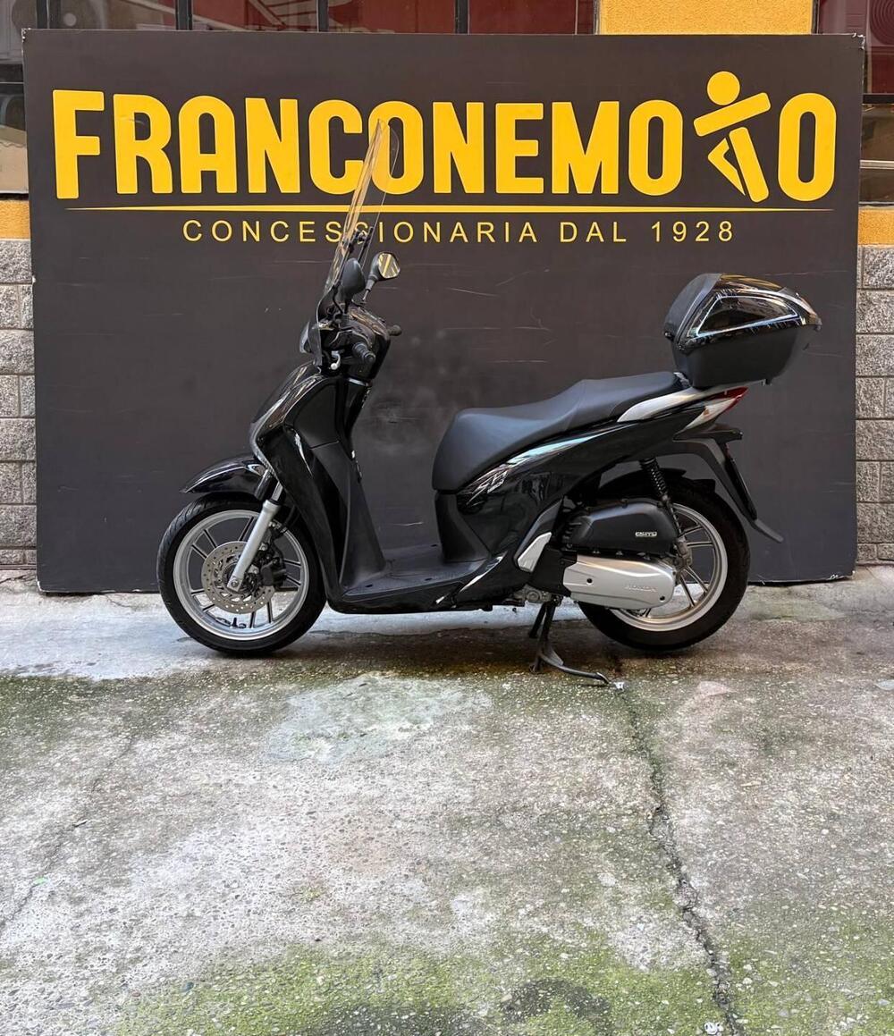 Honda SH 150 i ABS (2013 - 16) (2)