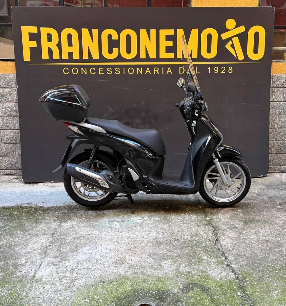 Honda SH 150 i ABS (2013 - 16) (4)