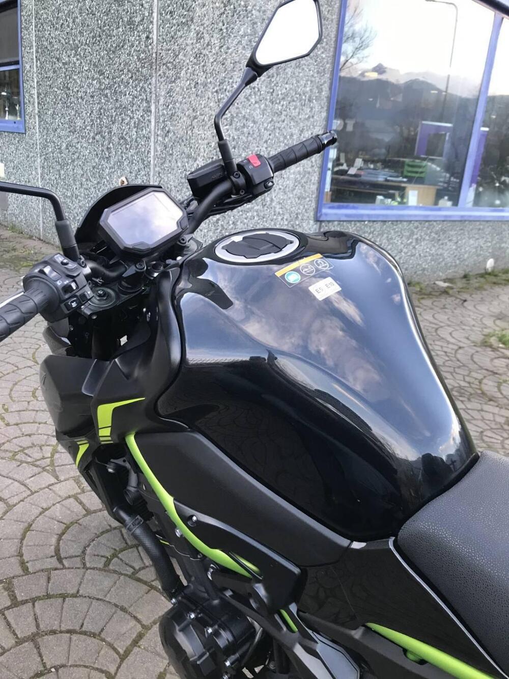 Kawasaki Z 900 (2021 - 24) (3)