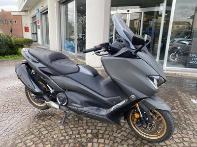 Yamaha T-Max 560 Tech Max (2021) usata