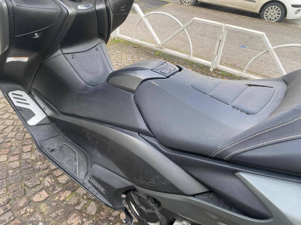 Yamaha T-Max 560 Tech Max (2021) (7)