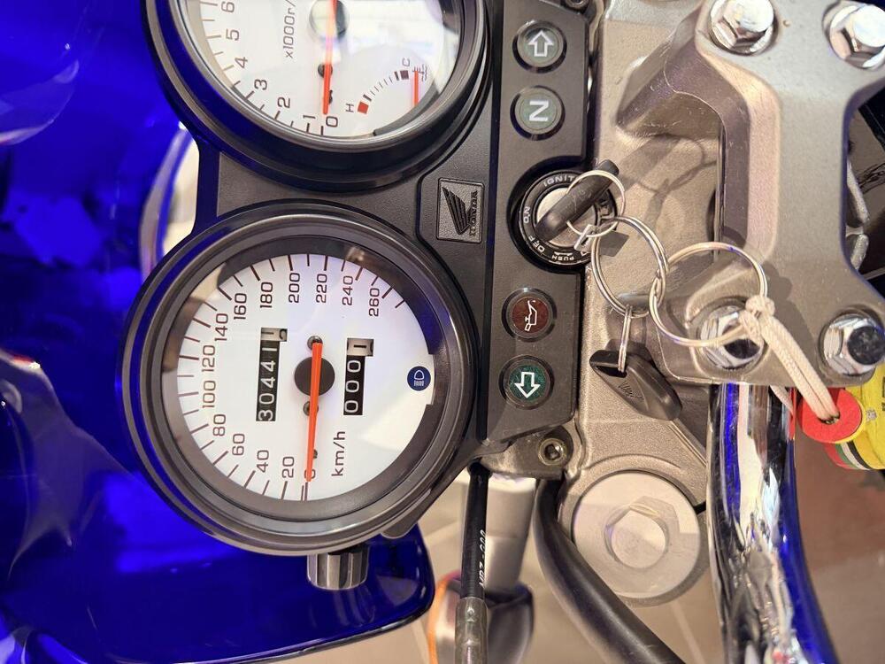 Honda Hornet 600 (2000 - 02) (3)