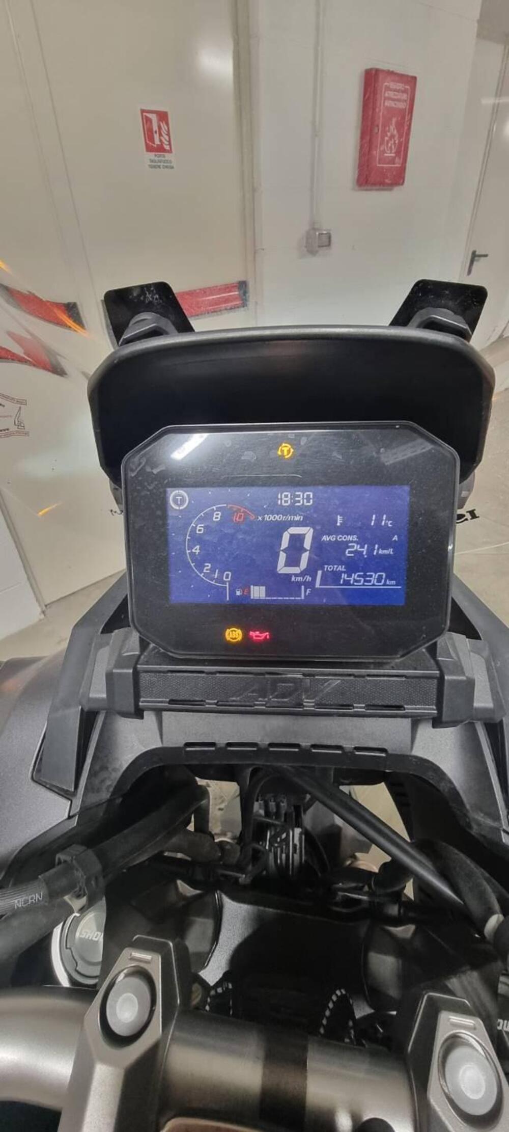 Honda ADV 350 (2022 - 24) (2)