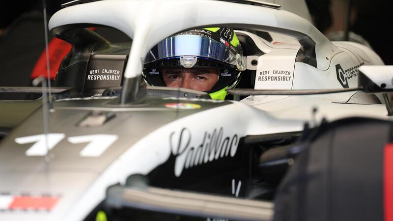 F1 2026, Perez conferma Verstappen: &ldquo;&Egrave; la rivoluzione pi&ugrave; grande della mia carriera, sembra quasi Formula E&rdquo;