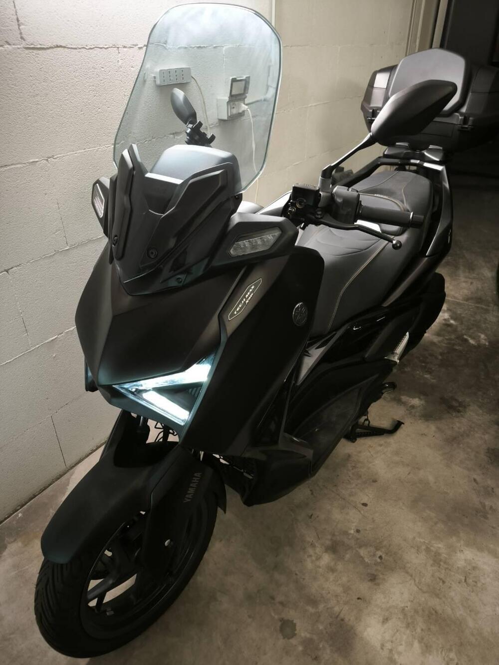 Yamaha X-Max 300 Tech Max (2025 - 26)
