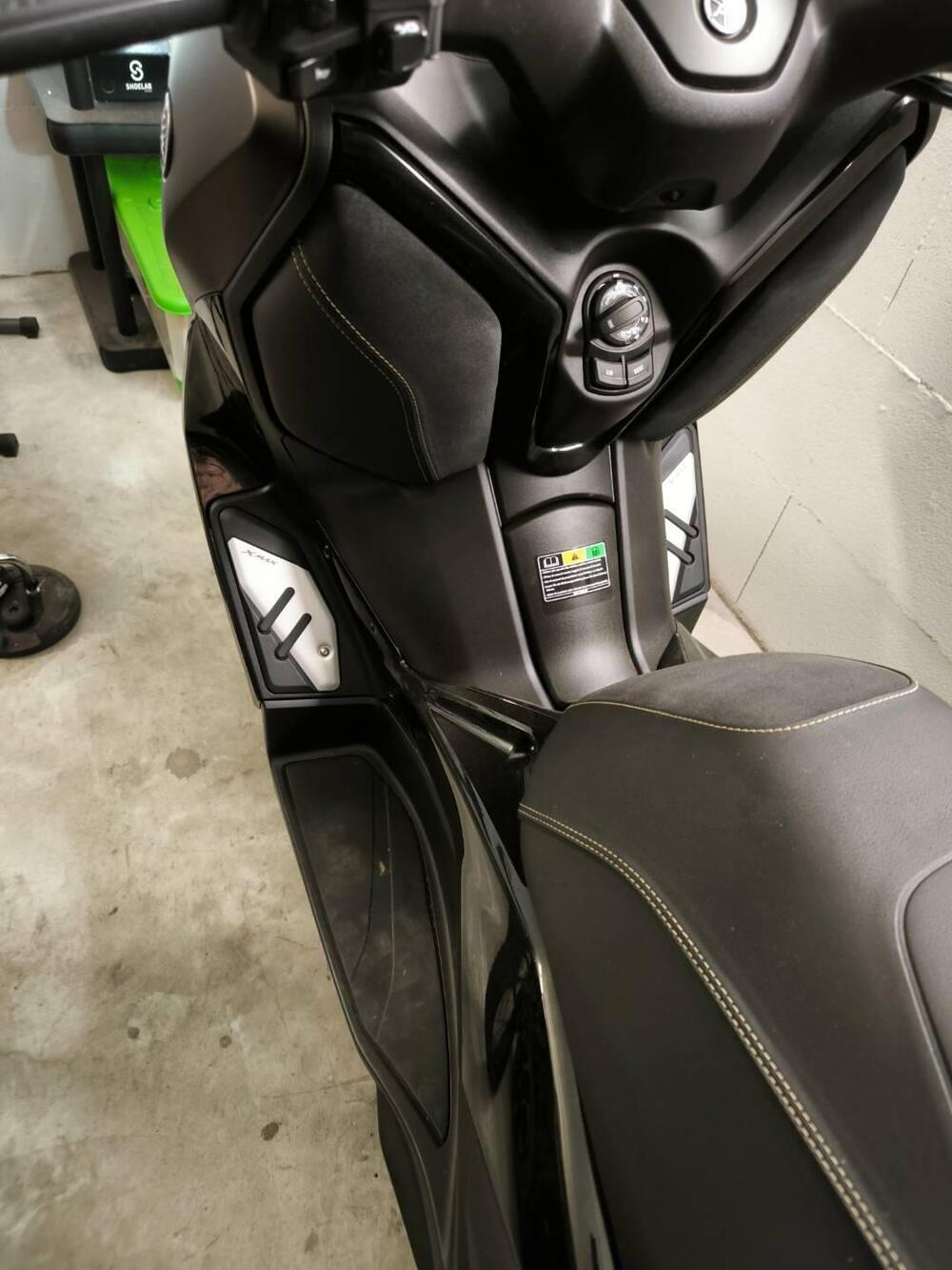 Yamaha X-Max 300 Tech Max (2025 - 26) (4)