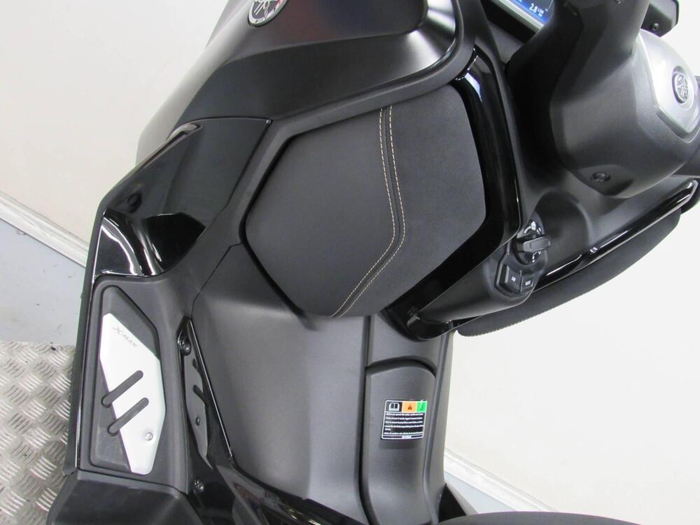 Yamaha X-Max 300 Tech Max (2021 - 24) (11)