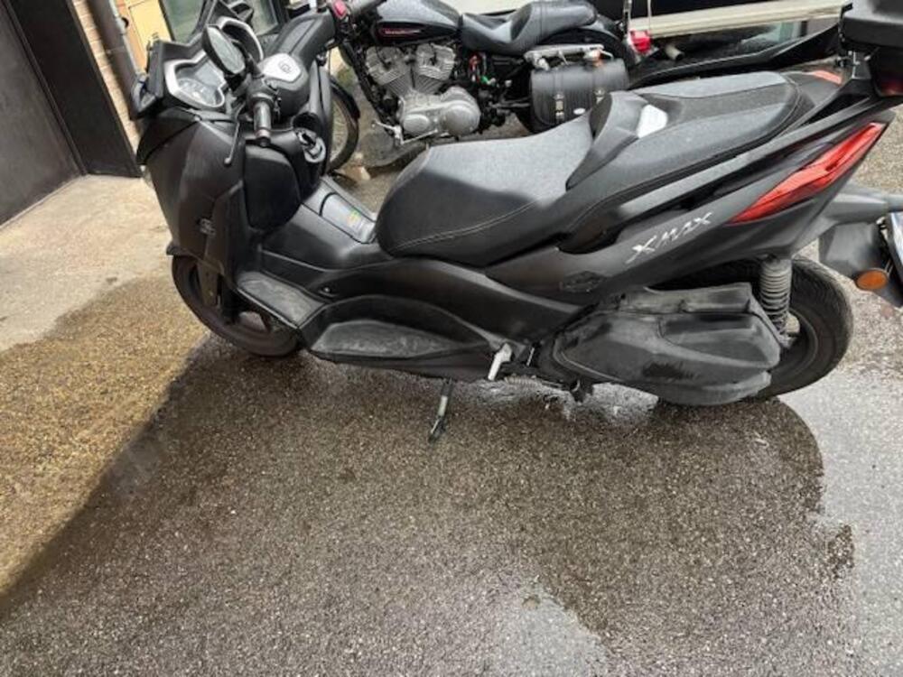 Yamaha X-Max 300 (2021 - 24) (2)