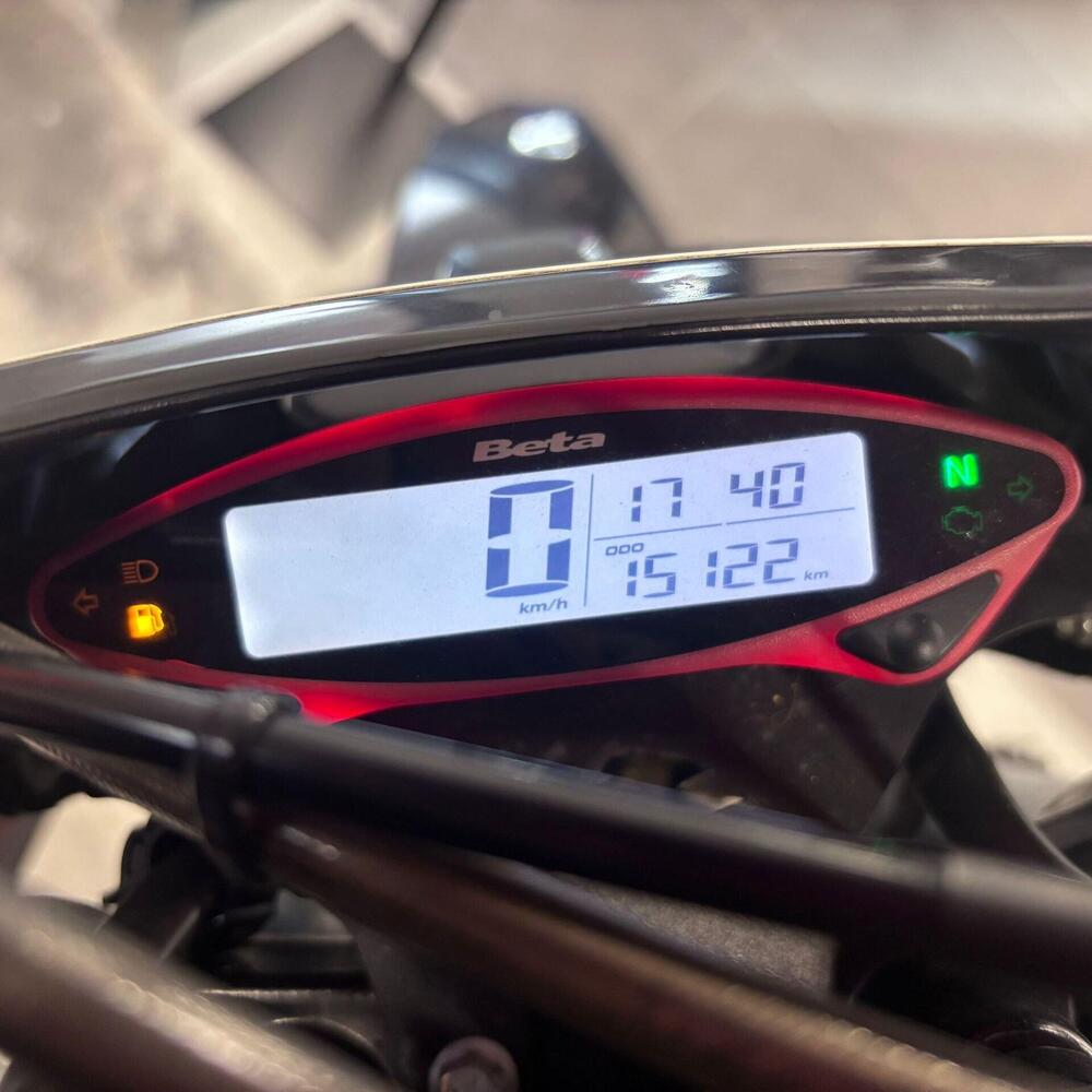 Betamotor RR 125 4T Motard LC (2021 - 23) (2)