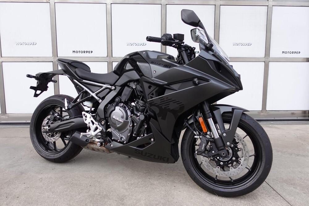 Suzuki GSX-8R (2024 - 26) (2)