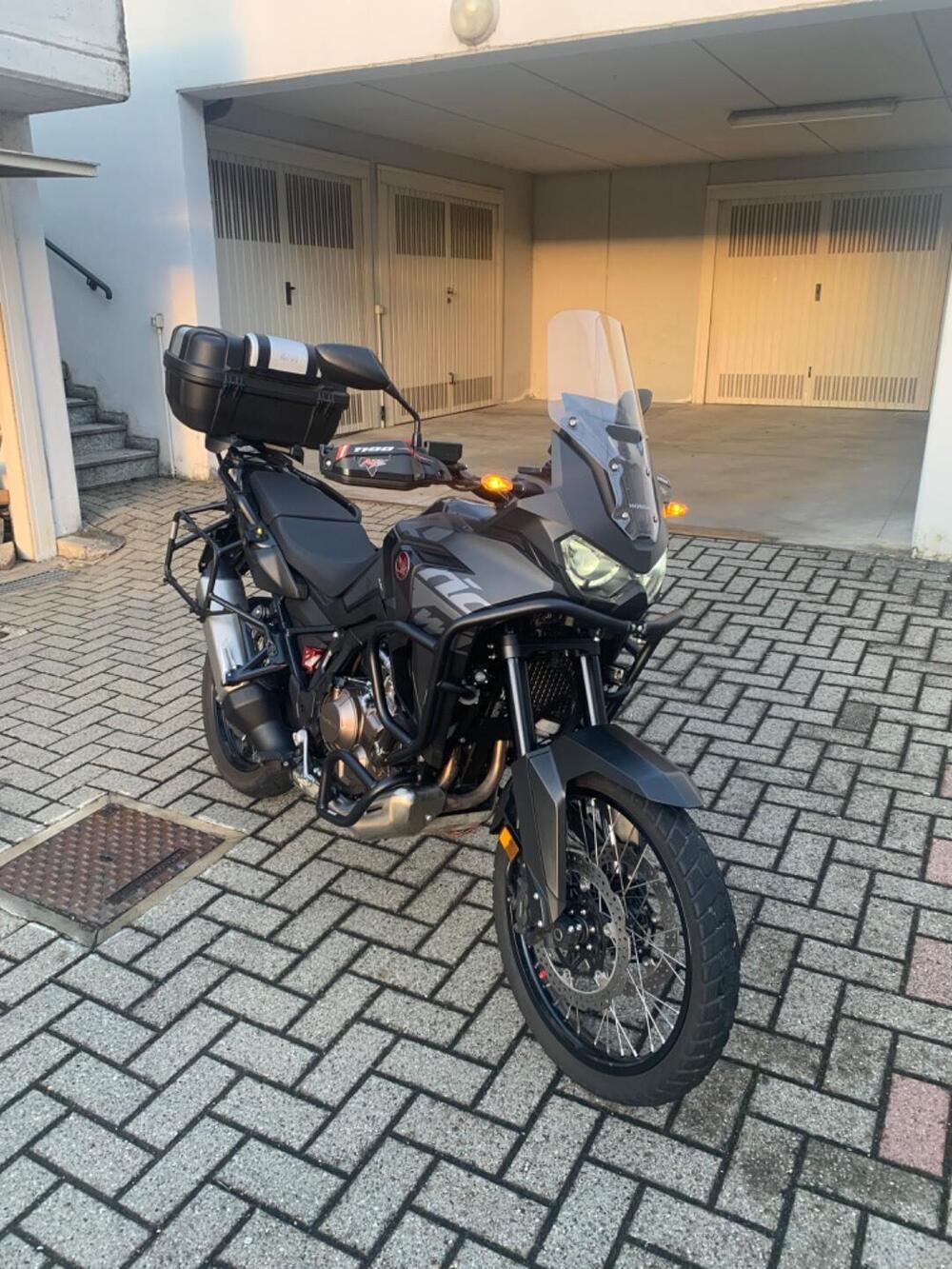 Honda Africa Twin CRF 1100L (2022 - 23) (6)