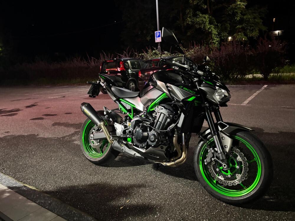 Kawasaki Z 900 (2021 - 24) (2)