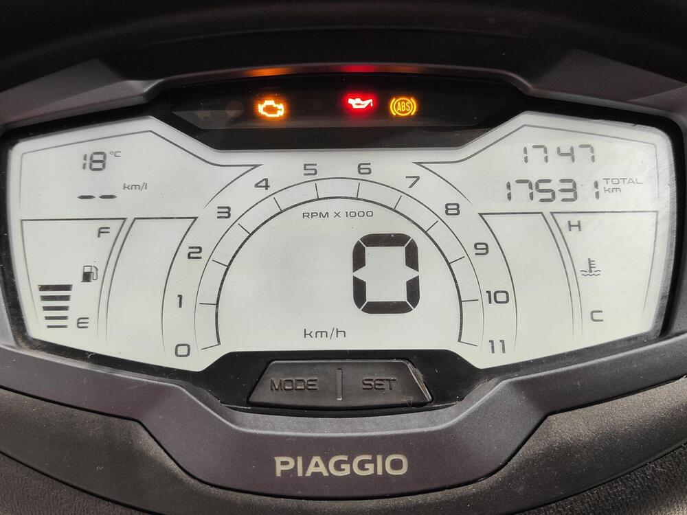 Piaggio Beverly 400 S ABS-ASR (2021 - 24) (7)