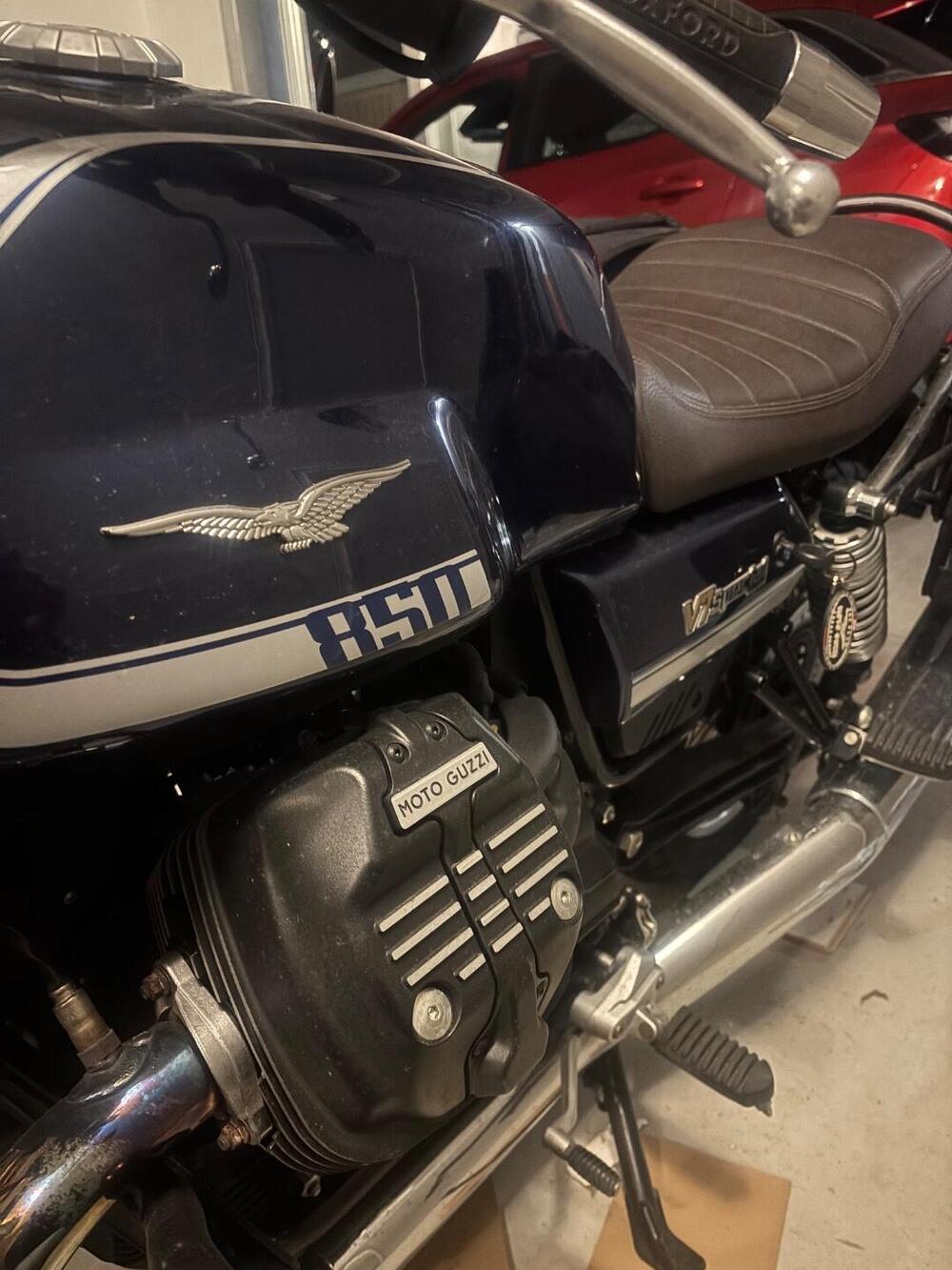 Moto Guzzi V7 Special (2021 - 24) (3)