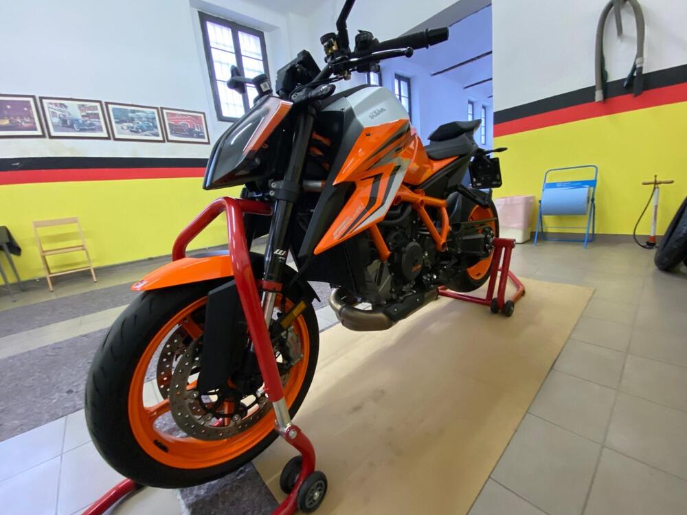 KTM 1290 Super Duke R (2022 - 23) (3)