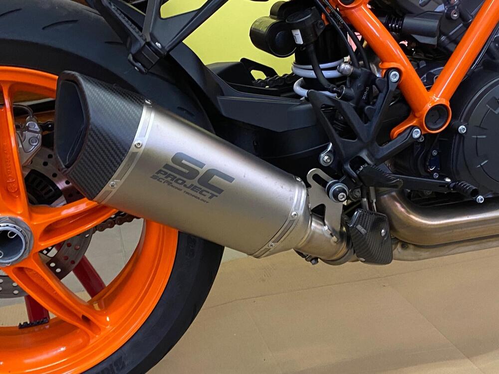 KTM 1290 Super Duke R (2022 - 23) (5)