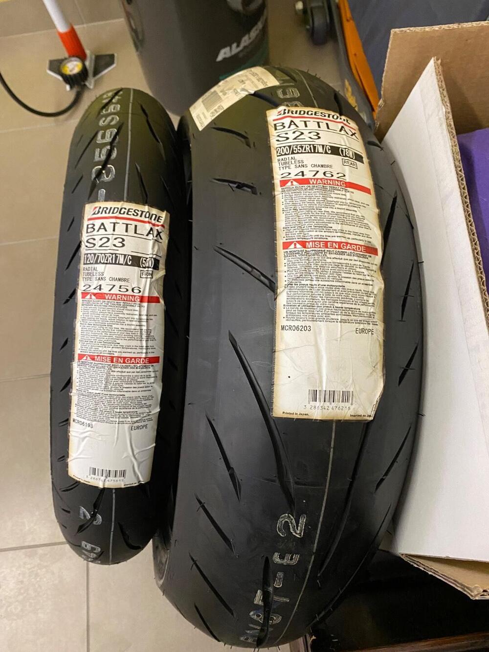 KTM 1290 Super Duke R (2022 - 23) (7)