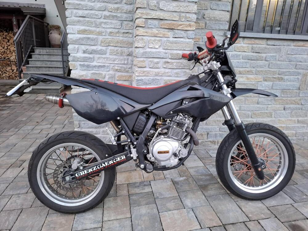 Betamotor RR 125 4T Motard (2006 - 11) (2)