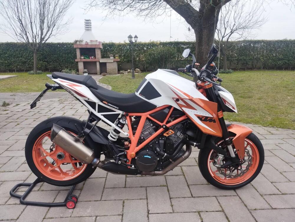 KTM 1290 Super Duke R SE ABS (2016) (4)