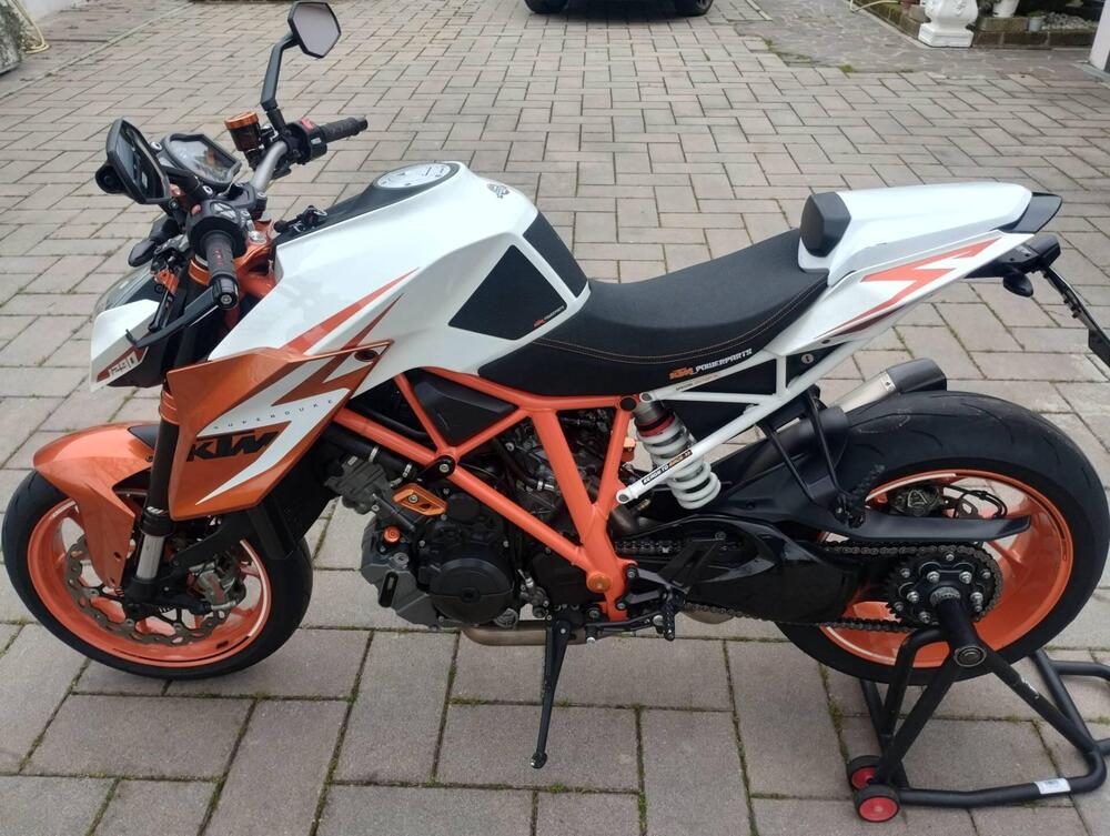 KTM 1290 Super Duke R SE ABS (2016) (6)