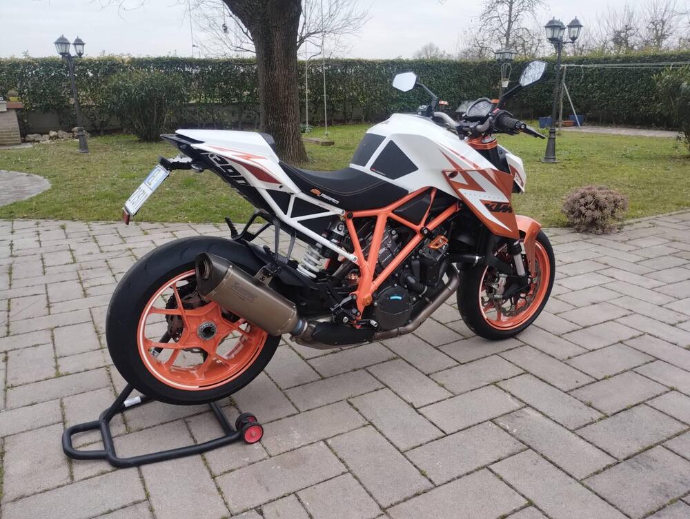 KTM 1290 Super Duke R SE ABS (2016) (9)