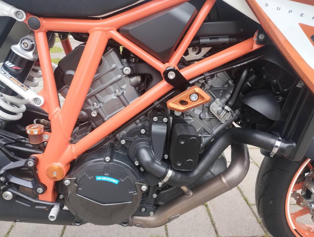 KTM 1290 Super Duke R SE ABS (2016) (11)