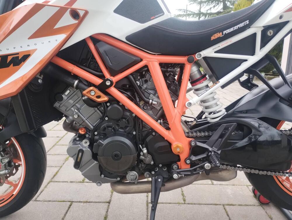 KTM 1290 Super Duke R SE ABS (2016) (13)