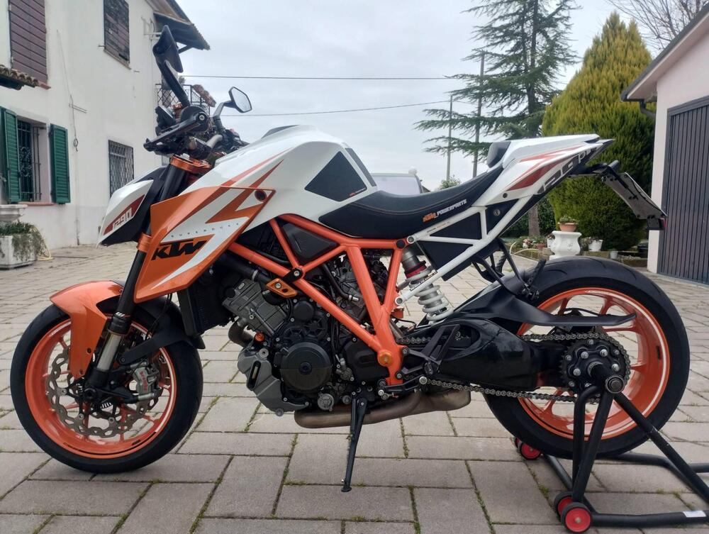 KTM 1290 Super Duke R SE ABS (2016) (14)