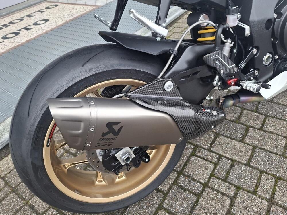 Yamaha YZF R1 World GP 60th Anniversary (2022 - 23) (7)