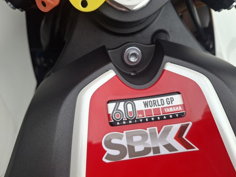 Yamaha YZF R1 World GP 60th Anniversary (2022 - 23) (14)