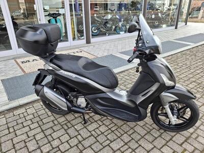 Piaggio Beverly 350 SportTouring ie ABS (2011 - 17) usata