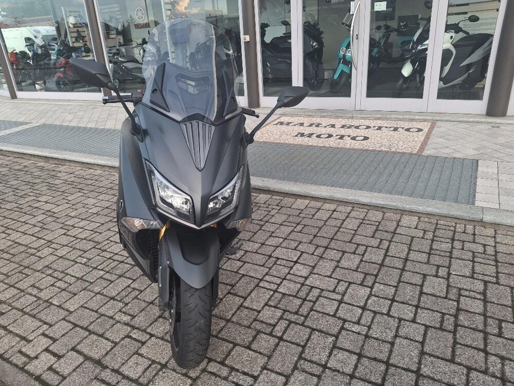 Yamaha T-Max 530 Iron Max ABS (2014 - 17) (2)