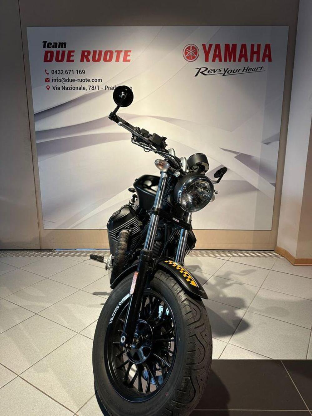 Moto Guzzi V9 Bobber (2016 - 18) (2)