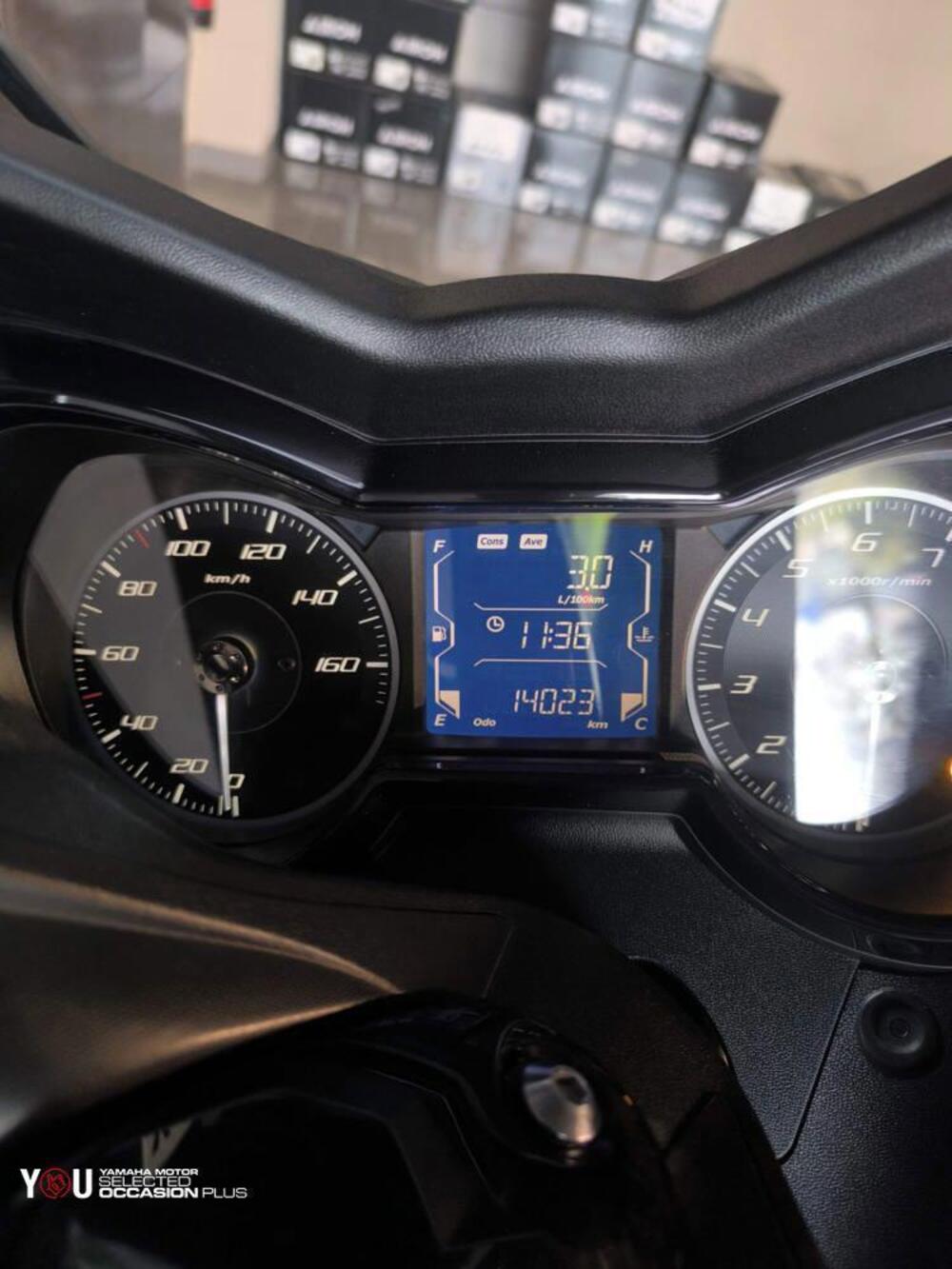 Yamaha X-Max 300 Tech Max (2021 - 24) (6)