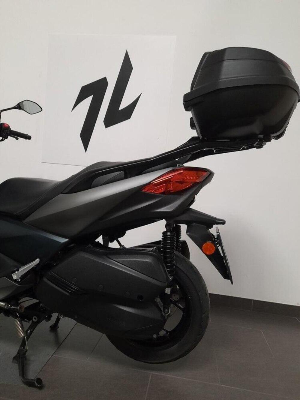 Yamaha X-Max 300 ABS (2017 - 20) (6)