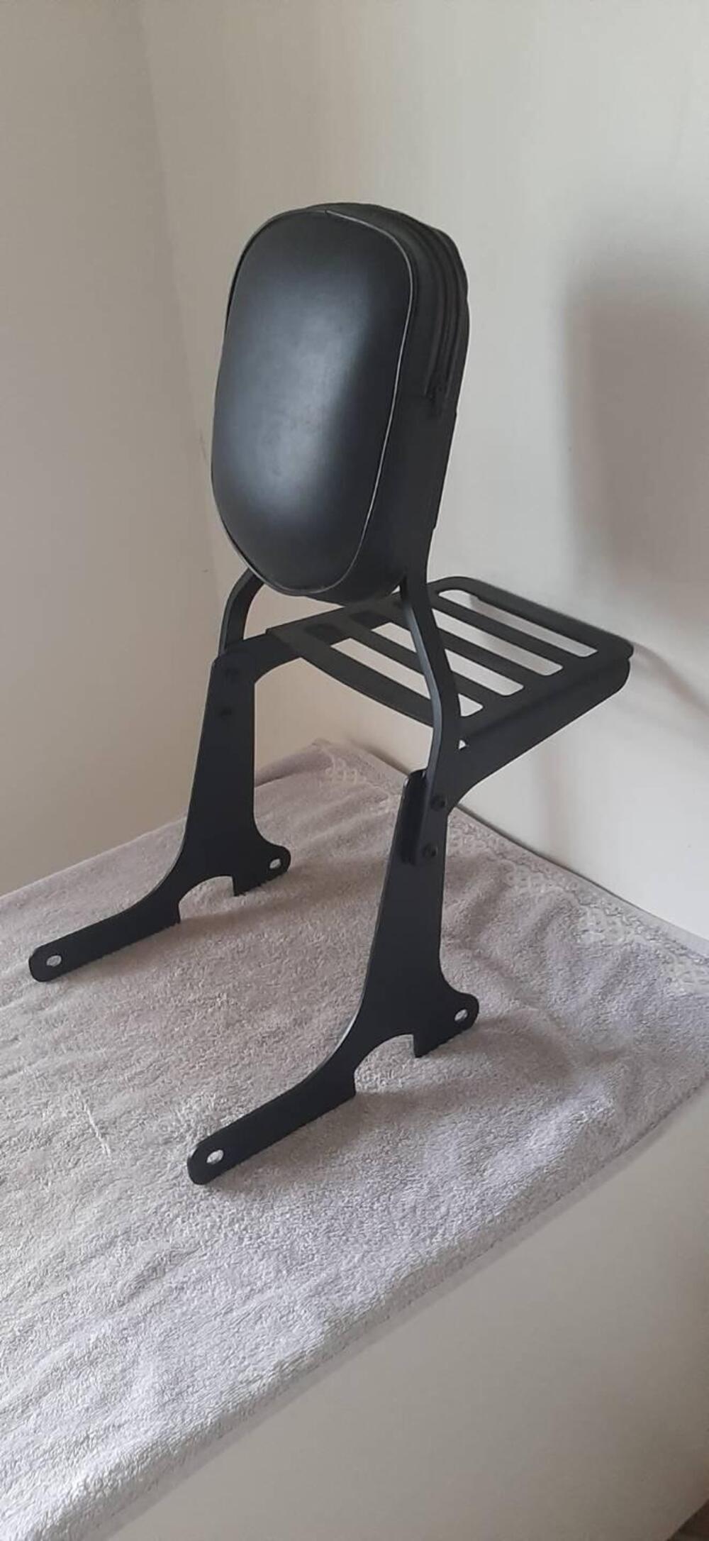 SISSY BAR SCHIENALINO CON PORTAPACCHI SPAAN (2)