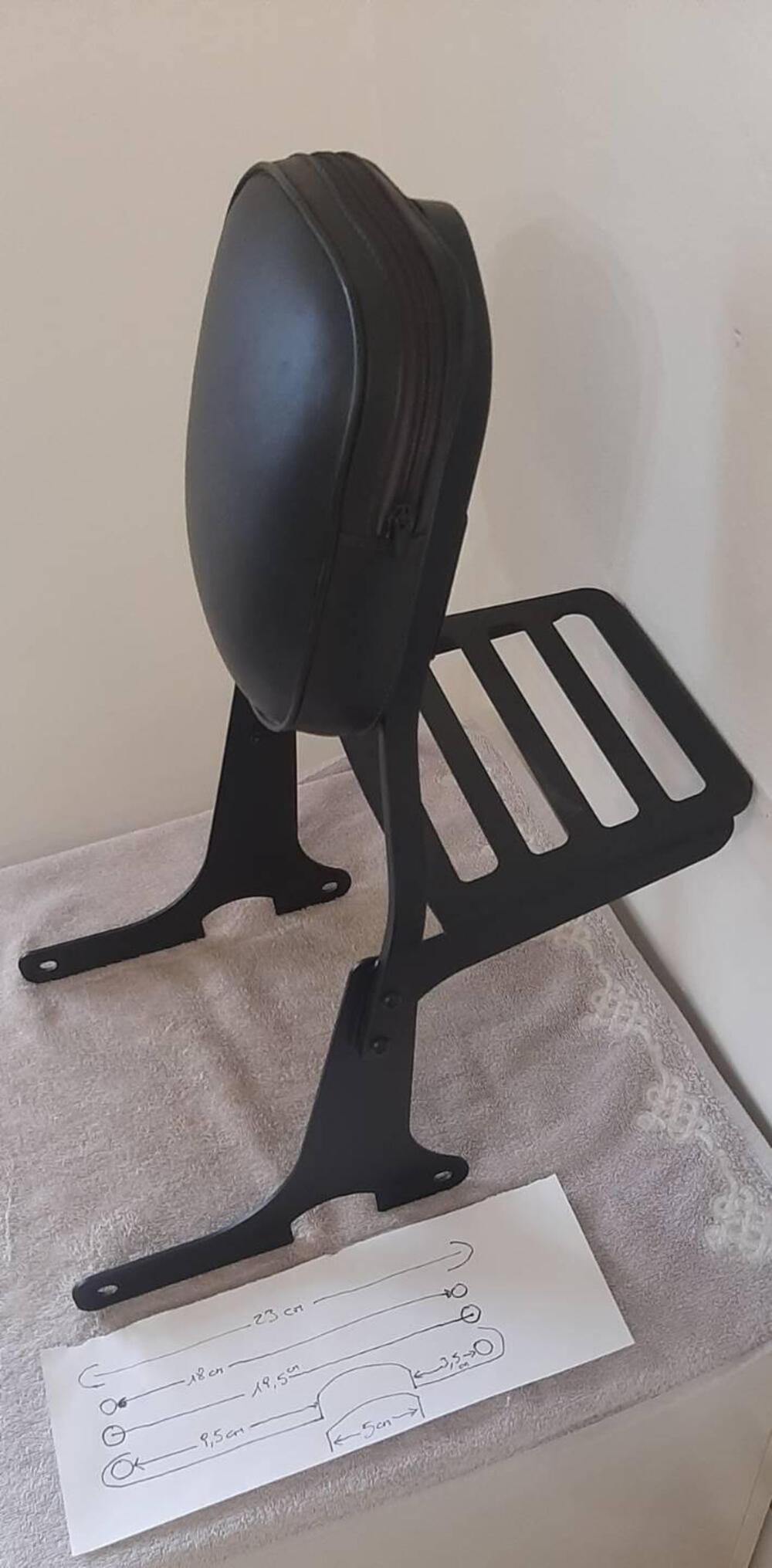 SISSY BAR SCHIENALINO CON PORTAPACCHI SPAAN (4)