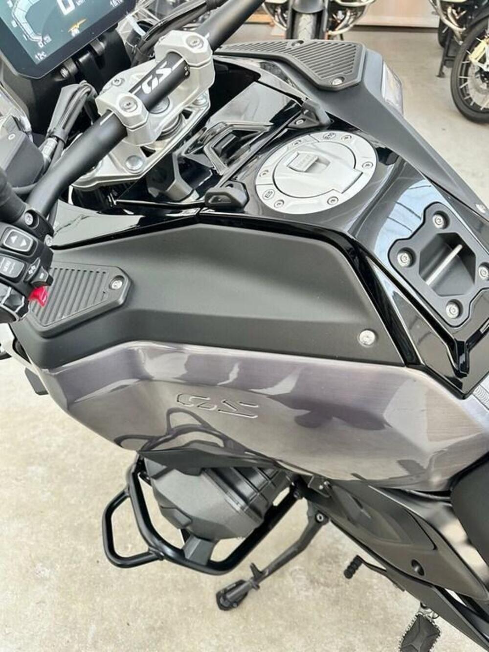 Bmw R 1300 GS Adventure Triple Black (2025 - 26) (9)