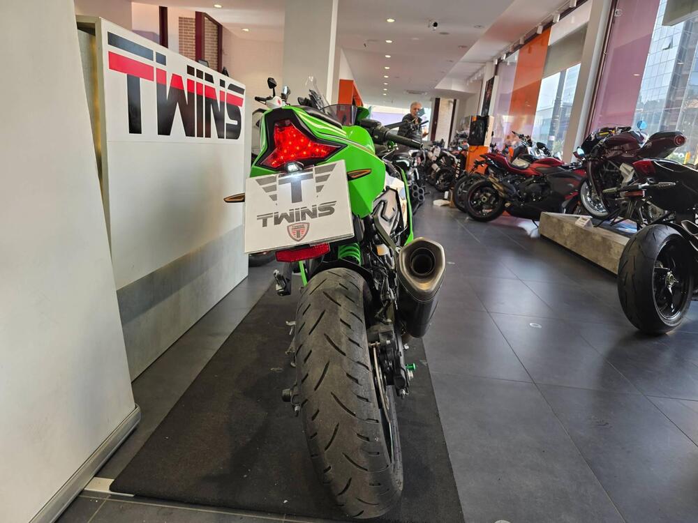 Kawasaki Ninja ZX-4RR Performance (2025 - 26) (7)