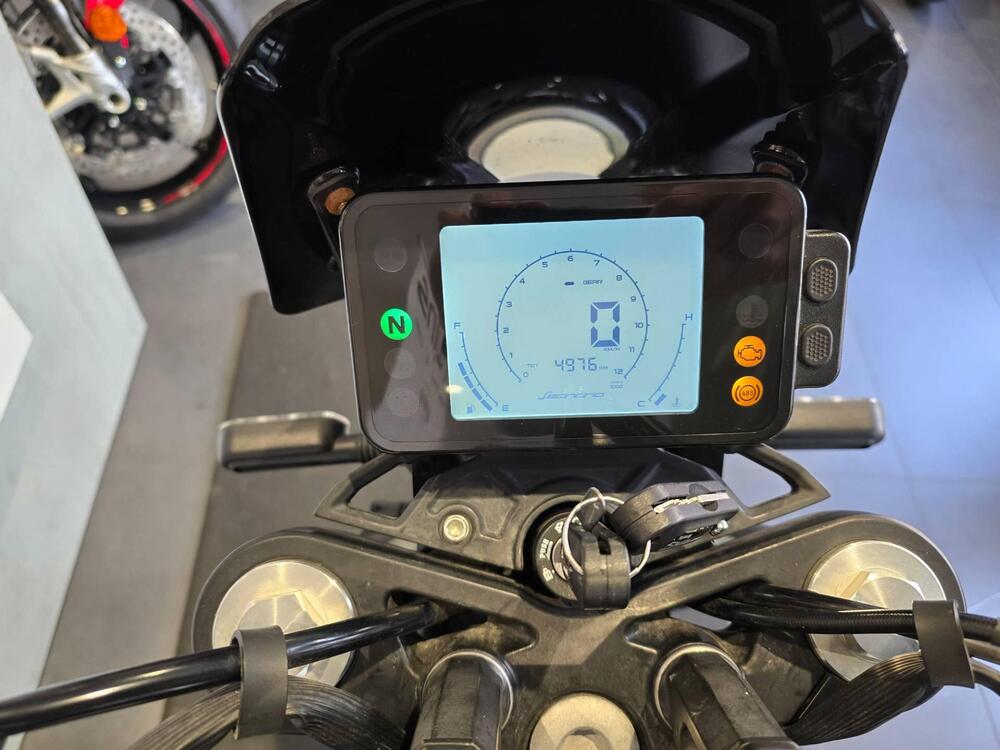 Benelli Leoncino 250 (2021 - 25) (11)