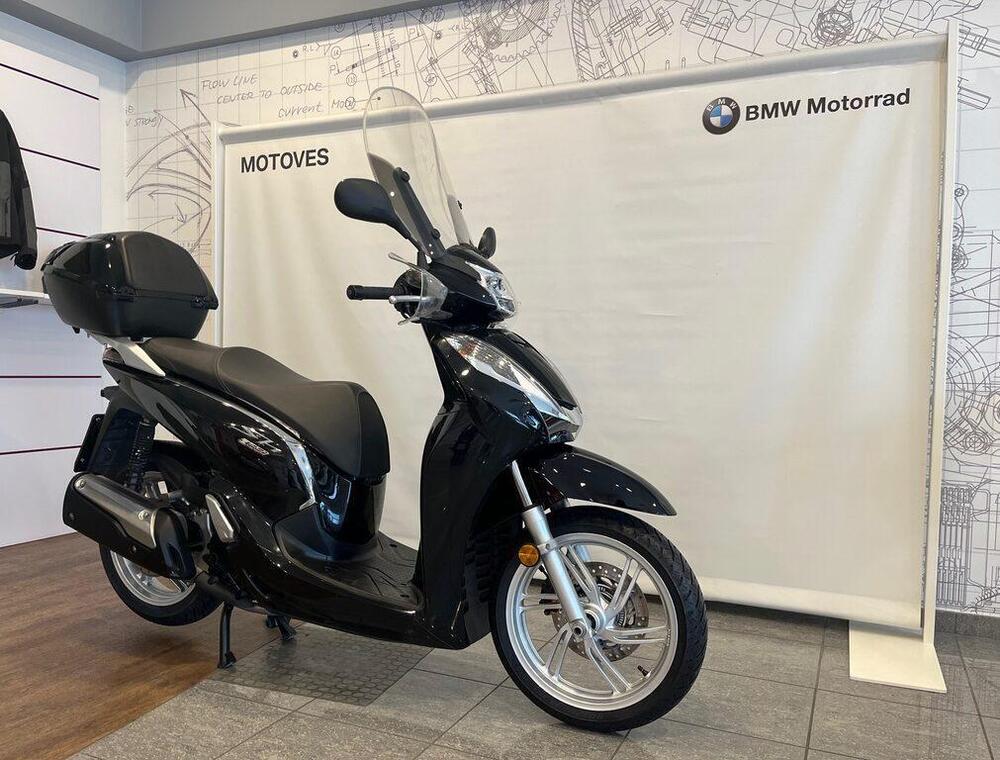 Honda SH 300 i ABS (2016 - 20) (2)